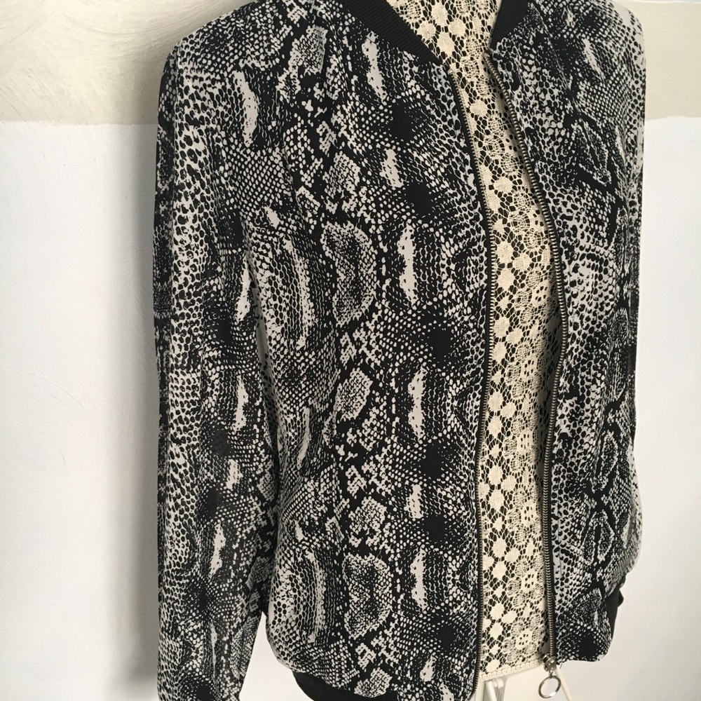 Snakeskin bomber jacket - Picture 2 of 5